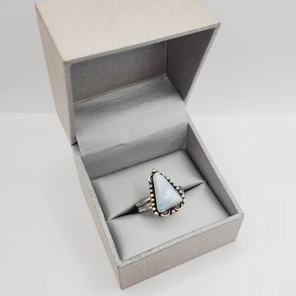 Genuine Triangle Bezel Set Blue Owyee Opal 925 Sterling Silver Vintage Ring - Picture 4 of 4